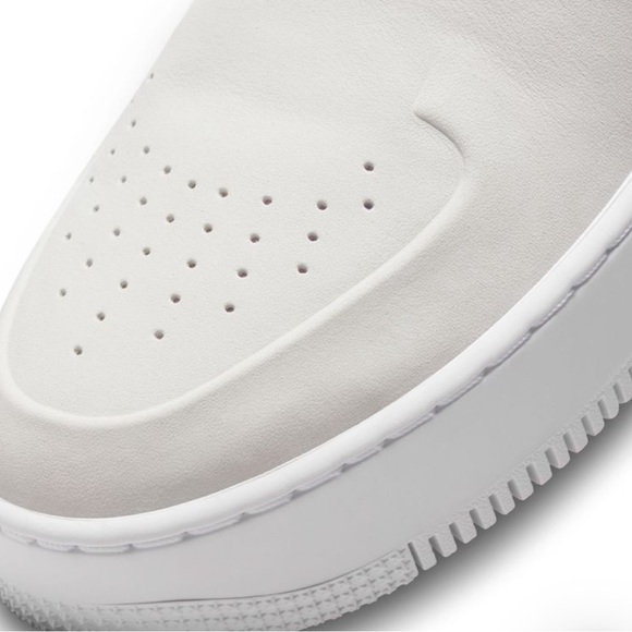 NWOB NIKE AIR FORCE 1 LOVER WOMEN'S SHOES - Picture 2 of 8